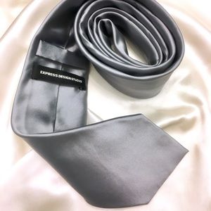 Express Studio Men’s Silver Tie